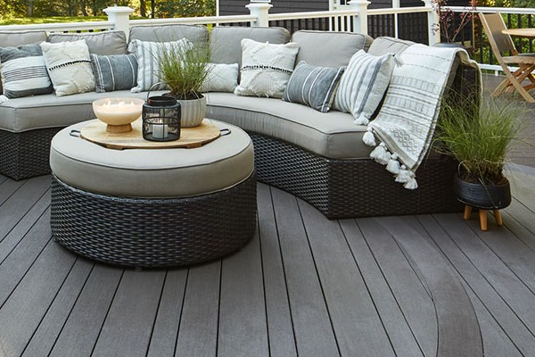curved deck pattern